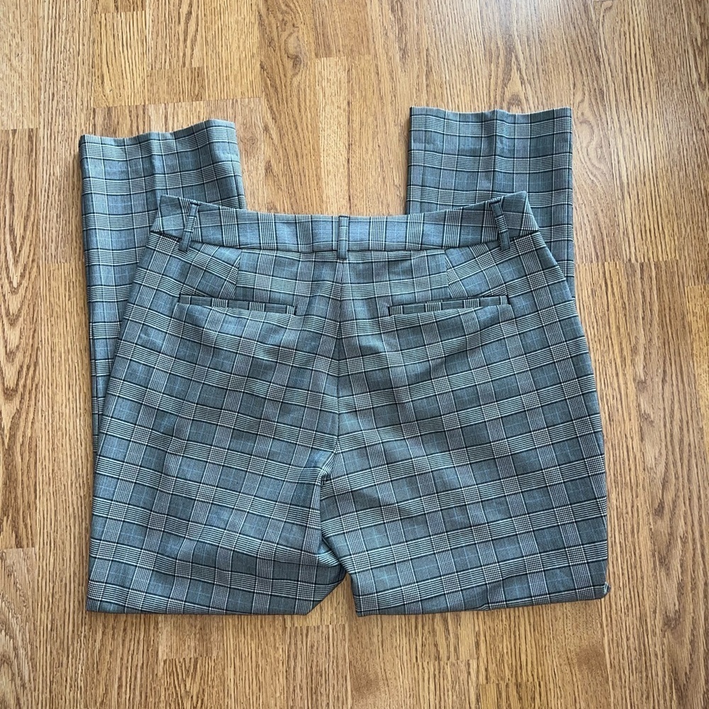 Express Pants - Picture 5 of 6